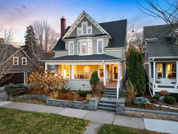 $850,000 | 1715 West 31st Street, Minneapolis, MN 55408