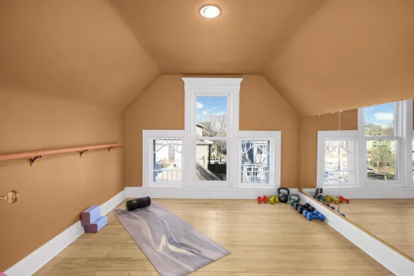 $850,000 | 1715 West 31st Street, Minneapolis, MN 55408