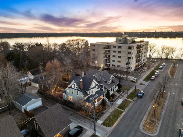 $850,000 | 1715 West 31st Street, Minneapolis, MN 55408