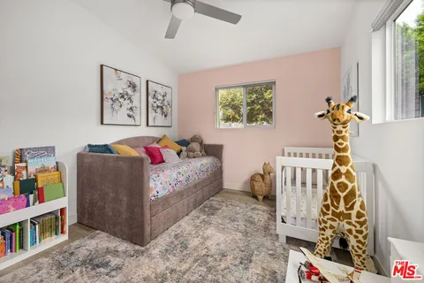 $1,299,000 | 5903 Graves Avenue, Encino, CA 91316