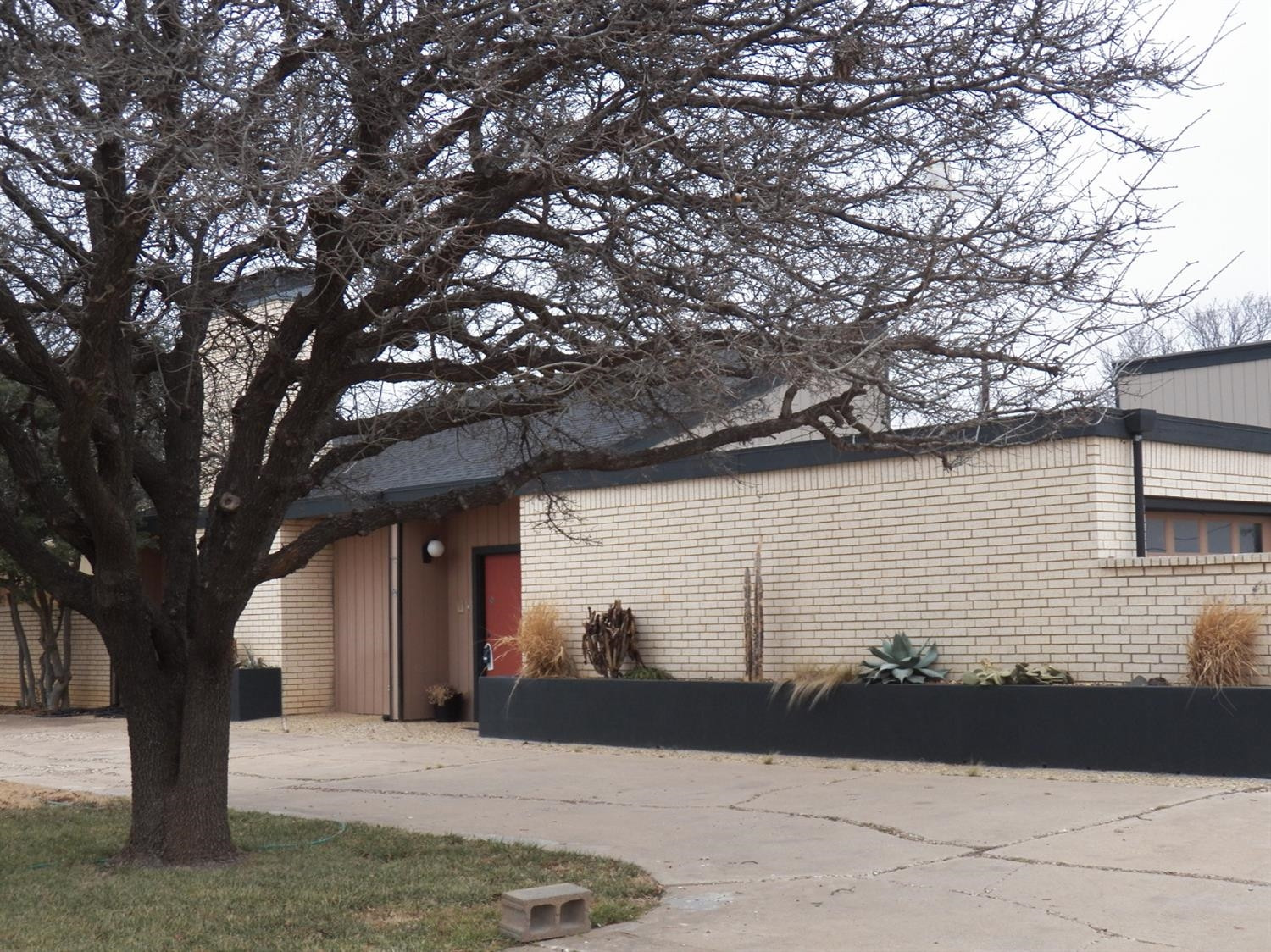 911 17th Street Ralls, TX 79357 - Photo 4 of 10 Photo 4