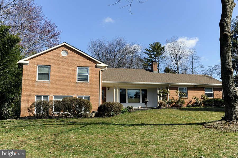 13512 Glen Mill Road Rockville, MD 20850 - Photo 1 of 22 Exterior (Front)