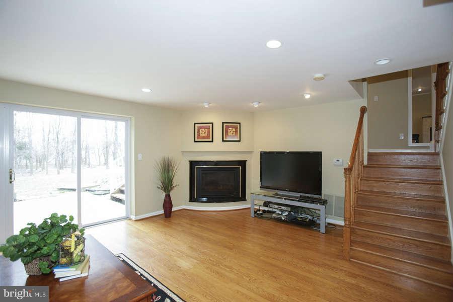 13512 Glen Mill Road Rockville, MD 20850 - Photo 12 of 22 Family Room