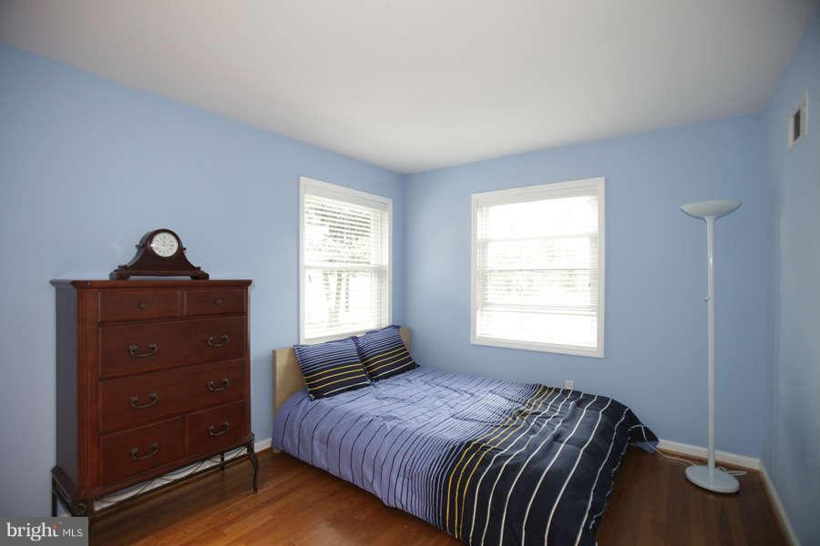13512 Glen Mill Road Rockville, MD 20850 - Photo 15 of 22 Bedroom