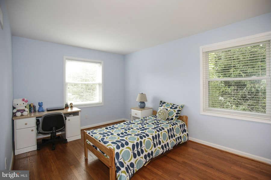 13512 Glen Mill Road Rockville, MD 20850 - Photo 17 of 22 Bedroom