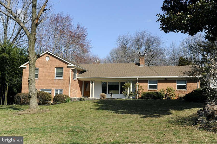 13512 Glen Mill Road Rockville, MD 20850 - Photo 3 of 22 Exterior (Front)