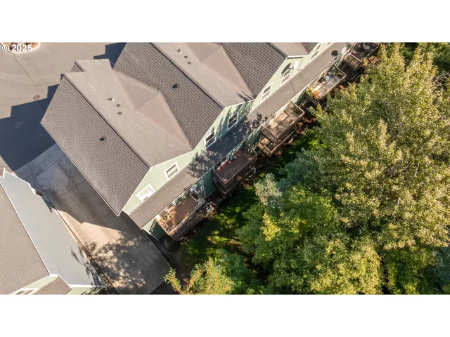 $350,000 | 990 West 8th Place, The Dalles, OR 97058