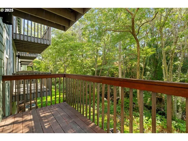 $350,000 | 990 West 8th Place, The Dalles, OR 97058