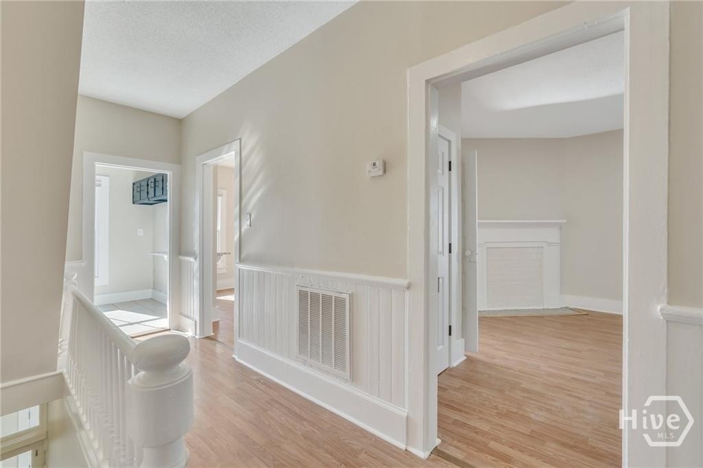 218 West Anderson Street, Unit UPPR Savannah, GA 31401 - Photo 11 of 48