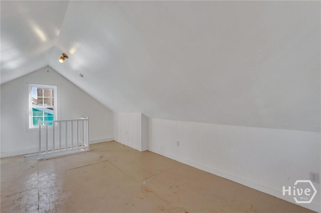 218 West Anderson Street, Unit UPPR Savannah, GA 31401 - Photo 23 of 48