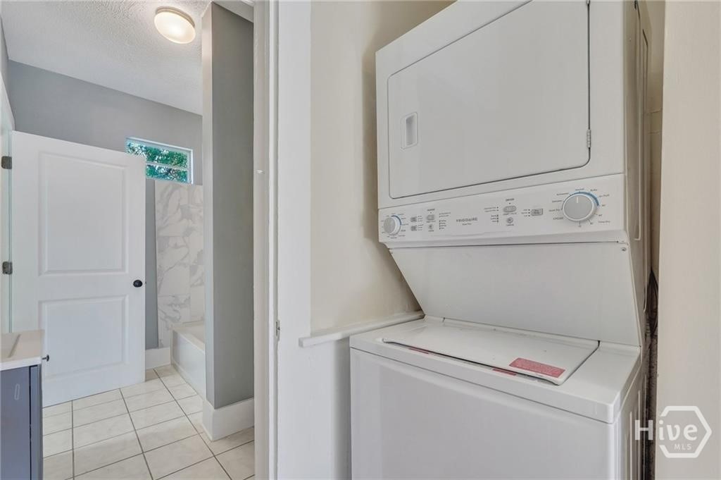 218 West Anderson Street, Unit UPPR Savannah, GA 31401 - Photo 24 of 48