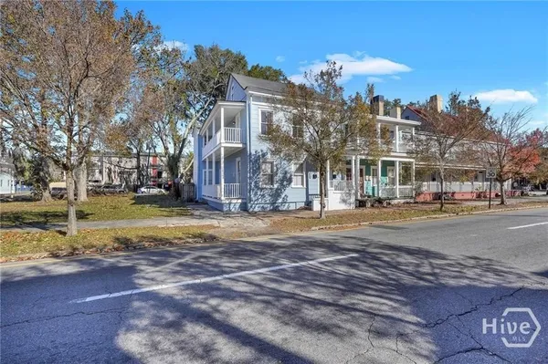 $2,200 | 218 West Anderson Street, Unit UPPR, Savannah, GA 31401
