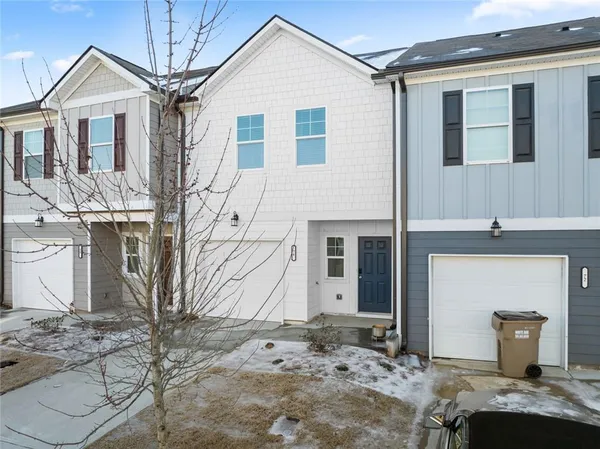 $2,250 | 76 Regent Park, Hoschton, GA 30548