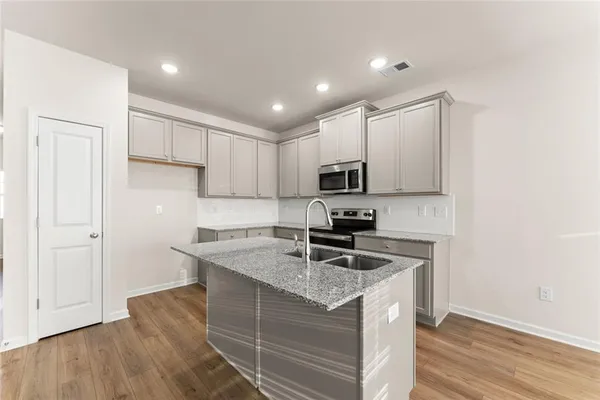 $2,250 | 76 Regent Park, Hoschton, GA 30548
