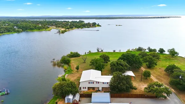 $354,500 | 321 Bluebriar Lane, Buchanan Dam, TX 78609
