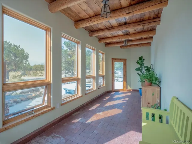 a view of an entryway with a porch