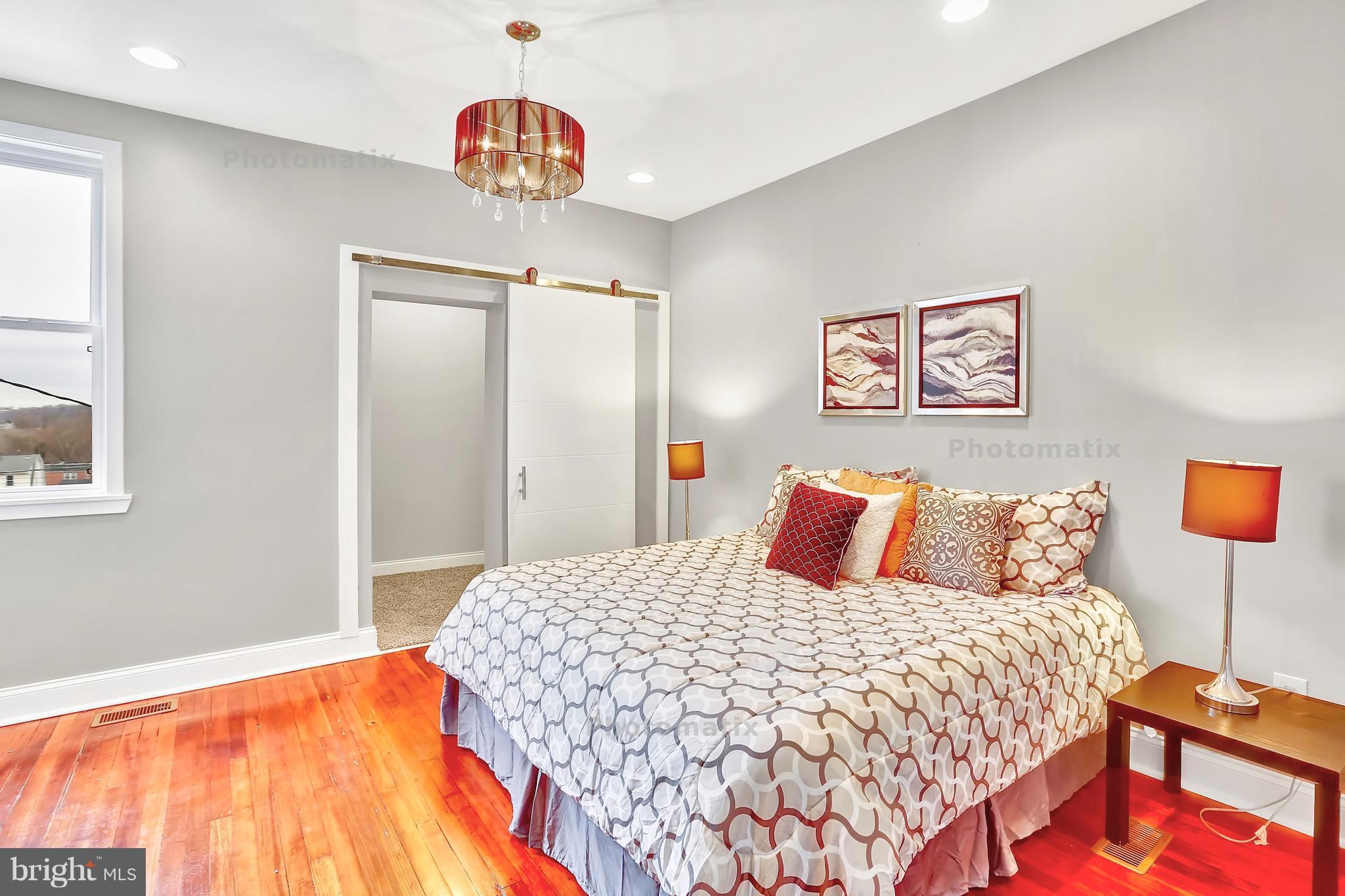 4210 Falls Road Baltimore, MD 21211 - Photo 13 of 27 Bath (Master)