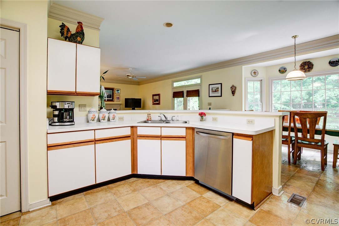 3637 Rolridge Road Henrico, VA 23233 - Photo 8 of 27 Kitchen View