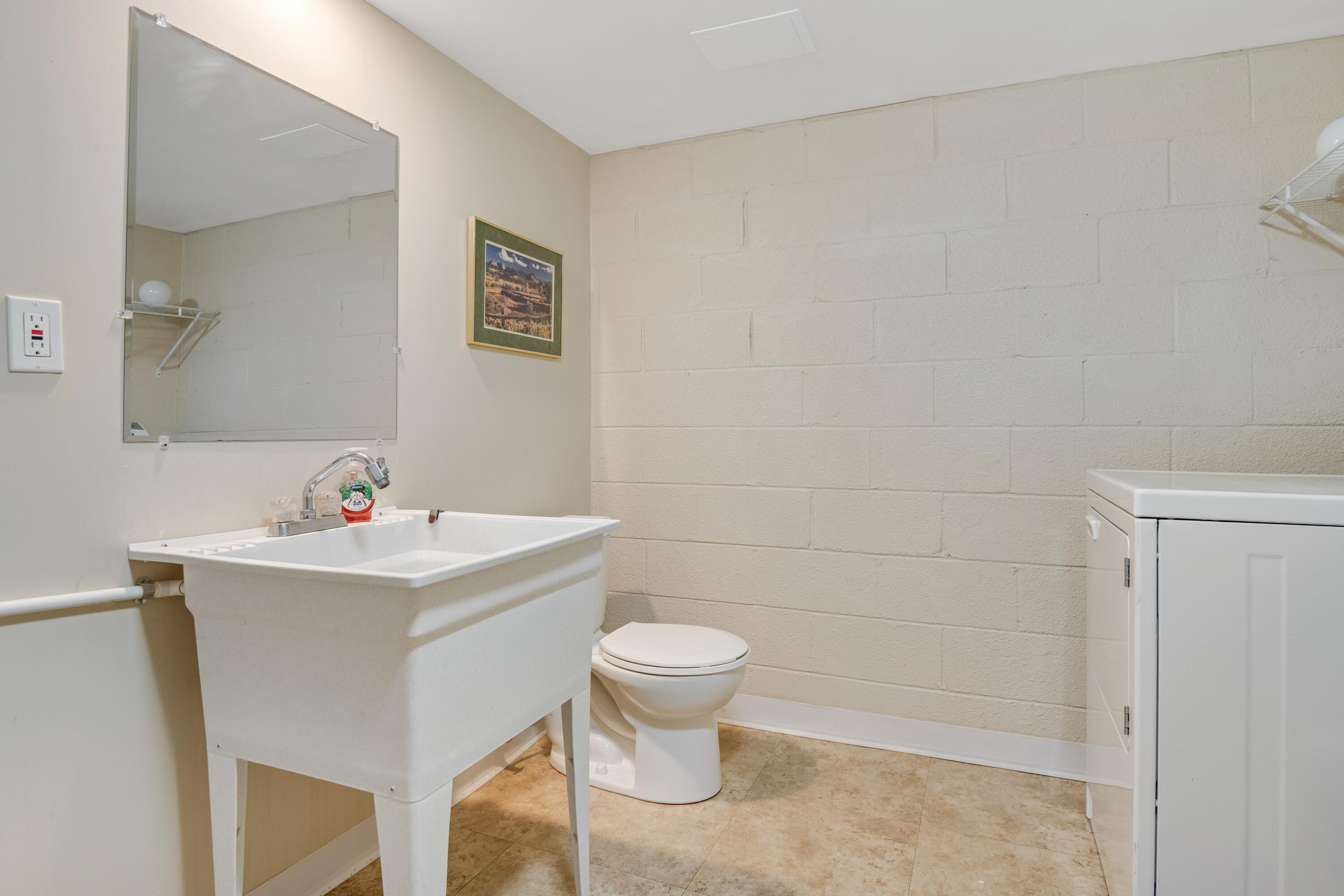 3929 Hamill Road Hixson, TN 37343 - Photo 18 of 19 KAE_3197-new