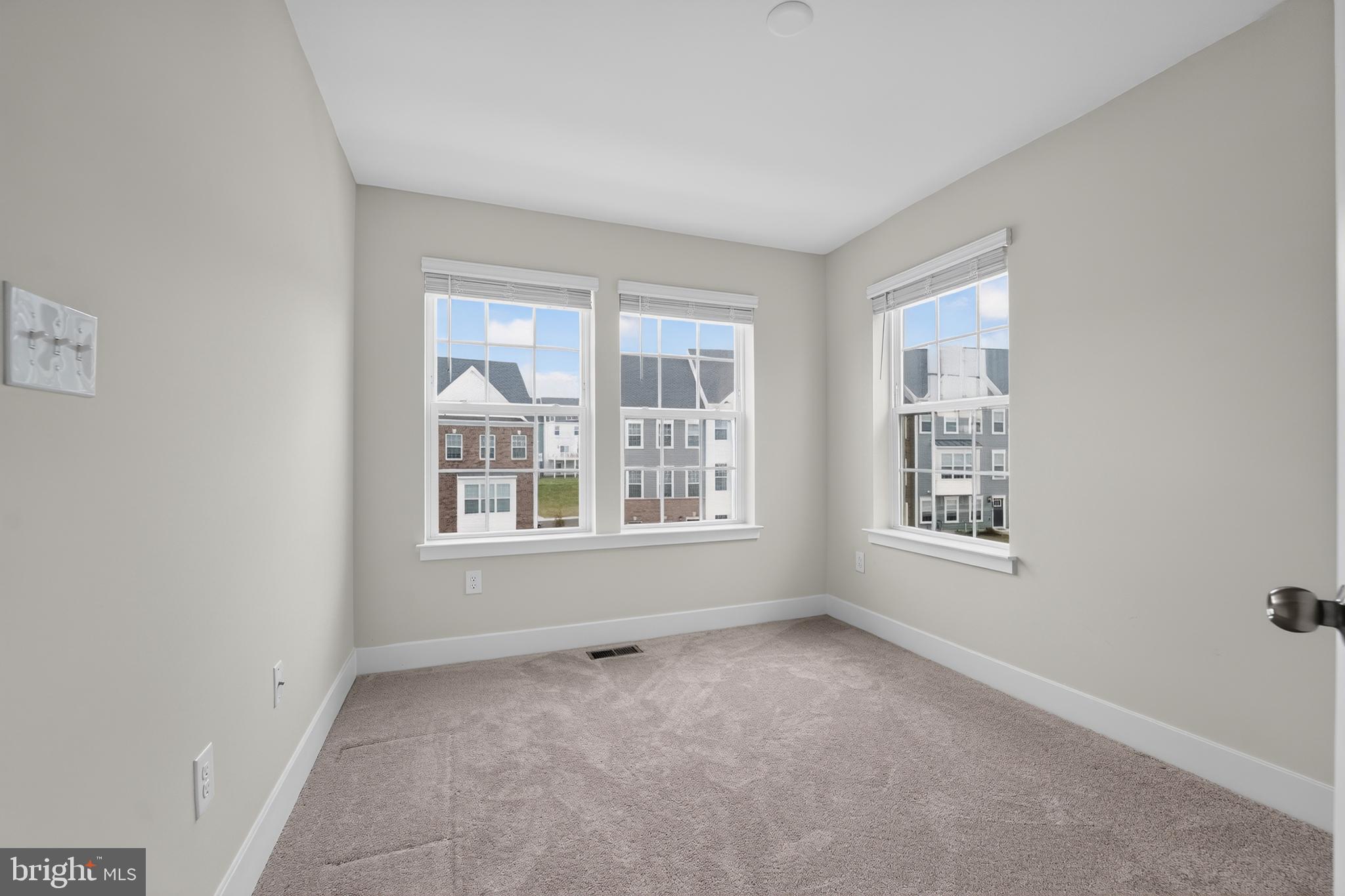 1808 Parham Way Baltimore, MD 21244 - Photo 23 of 31 Bright and airy room with views.