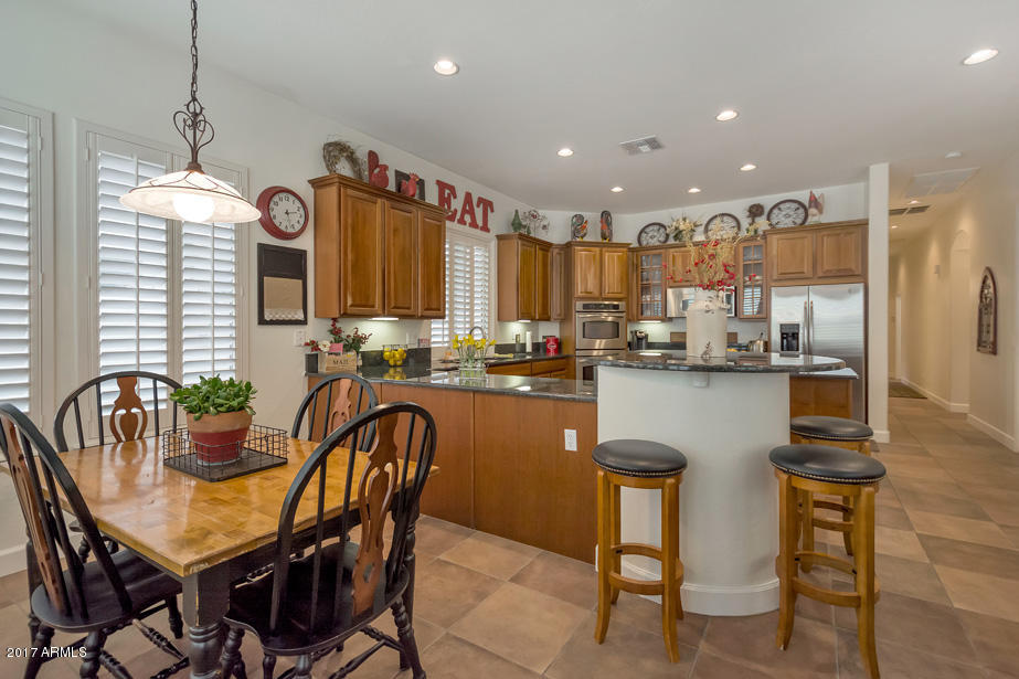 4614 West Summerside Road Laveen, AZ 85339 - Photo 9 of 27 Kitchen and Eating