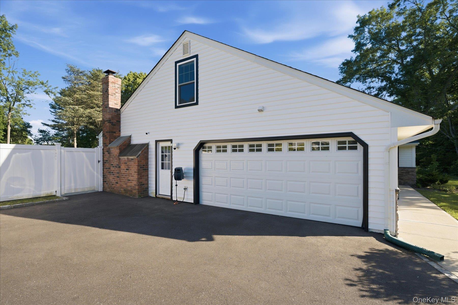 174 Warner Road Huntington, NY 11743 - Photo 34 of 46