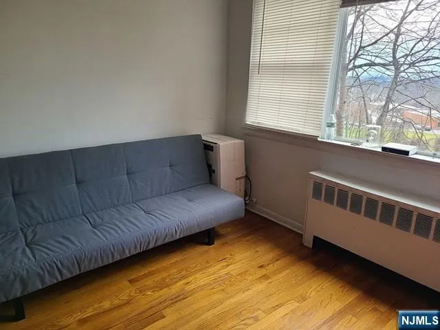 $1,500 | 348 Northwood Way, Unit 2, Palisades Park, NJ 07650