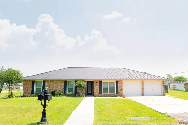 $359,000 | 801 Hyland Drive, Lockport, LA 70374