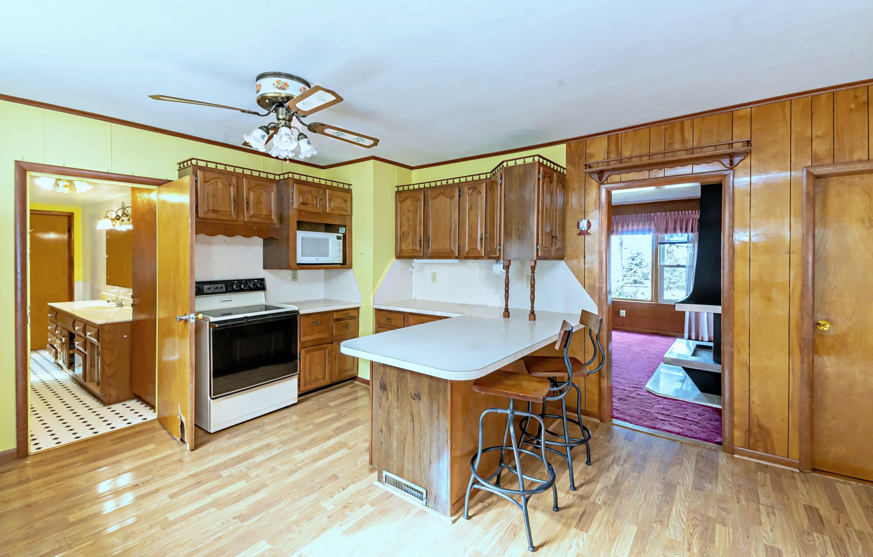 1355 Park Road Coloma, MI 49038 - Photo 7 of 37 Kitchen