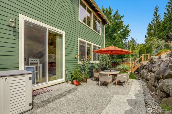 $5,500 | 1958 16th Court Northeast, Issaquah, WA 98029