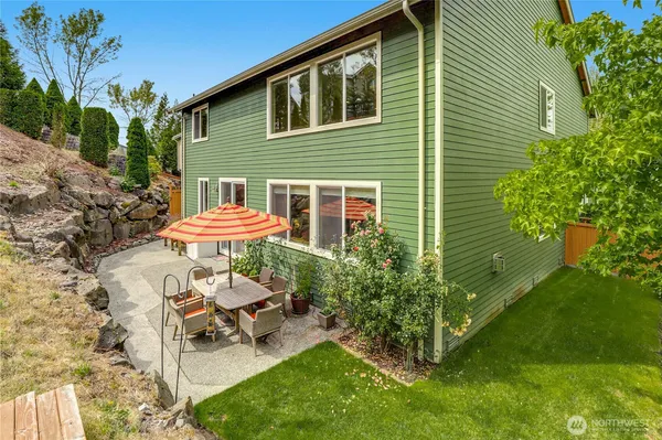 $5,500 | 1958 16th Court Northeast, Issaquah, WA 98029