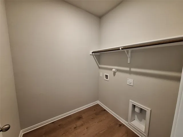 a view of utility room