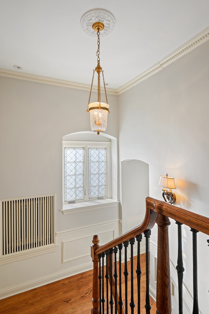 1435 Tower Road Winnetka, IL 60093 - Photo 21 of 34 a view of entryway with a front door