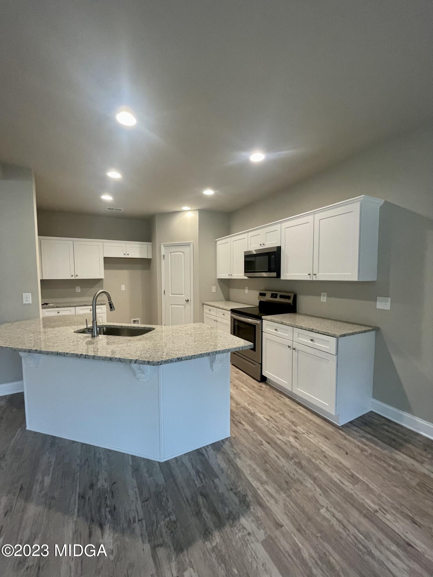 592 Sutton Road Forsyth, GA 31029 - Photo 3 of 4 3.