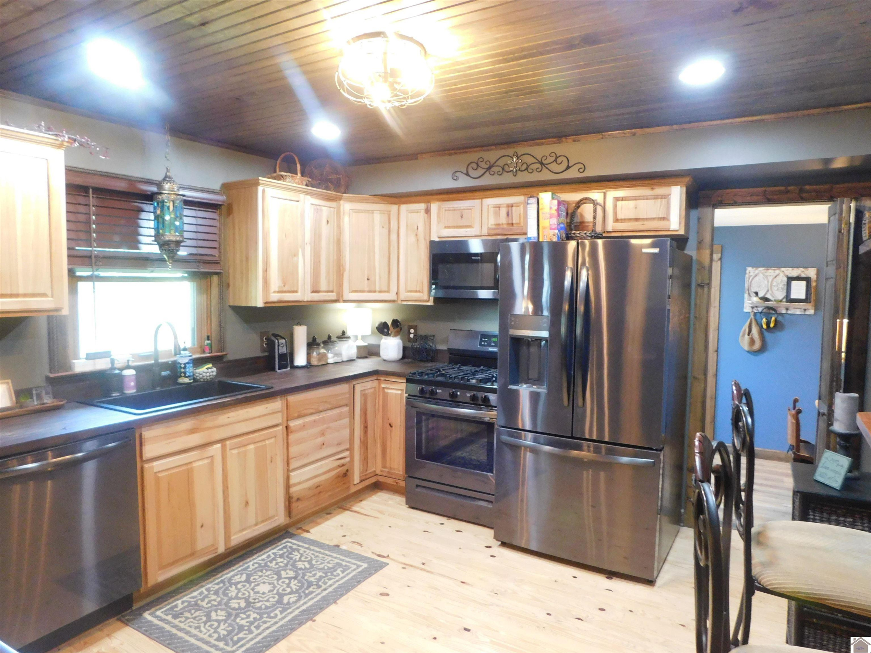 4075 Radio Road Almo, KY 42020 - Photo 12 of 29 UPDATED KITCHEN