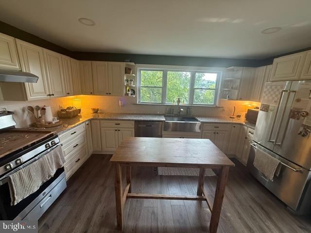 1024 Crestview Avenue Reading, PA 19607 - Photo 6 of 38 Kitchen
