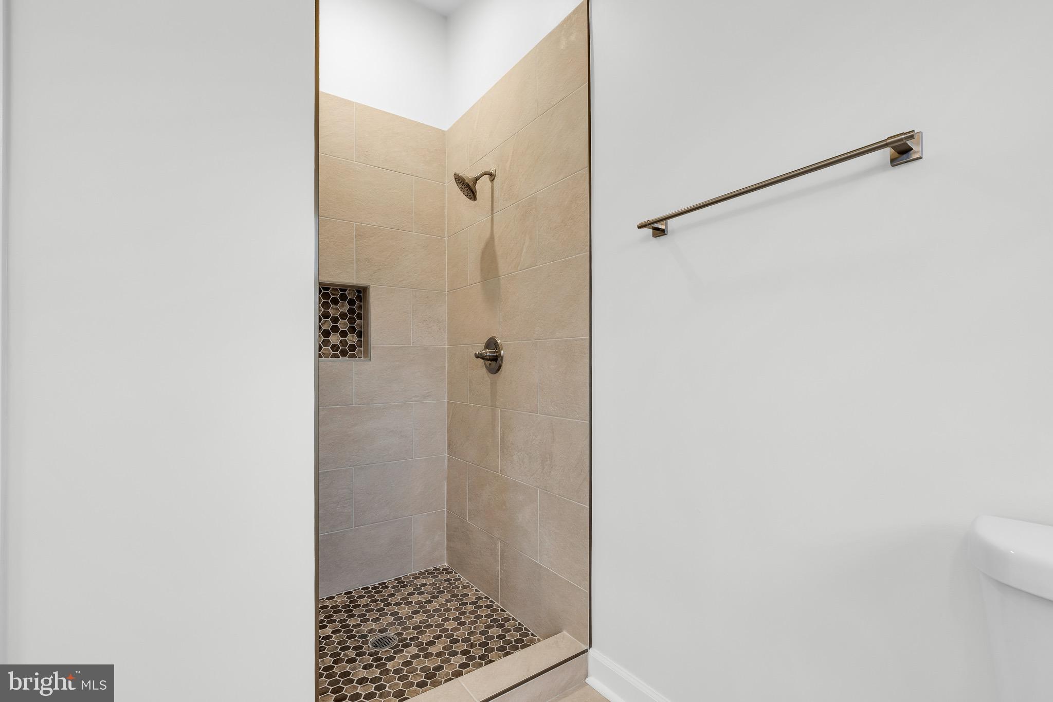 1780 Proffit Road Vienna, VA 22182 - Photo 6 of 71