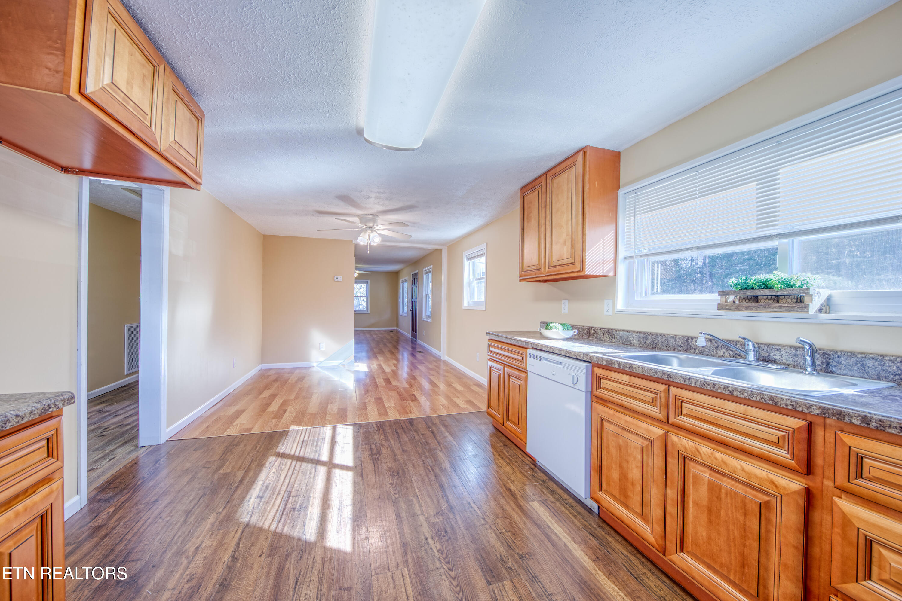 631 Burnett Station Road Seymour, TN 37865 - Photo 7 of 30 0H3A0524_41