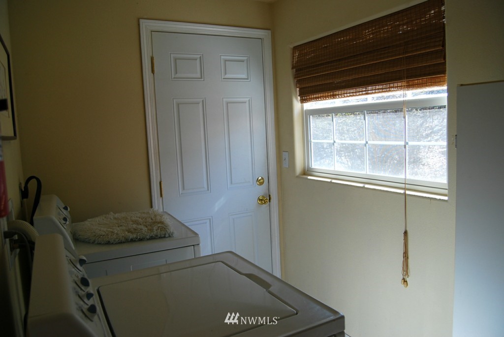 6675 Roaring Creek Road Entiat, WA 98822 - Photo 16 of 24 Gallery Image 16