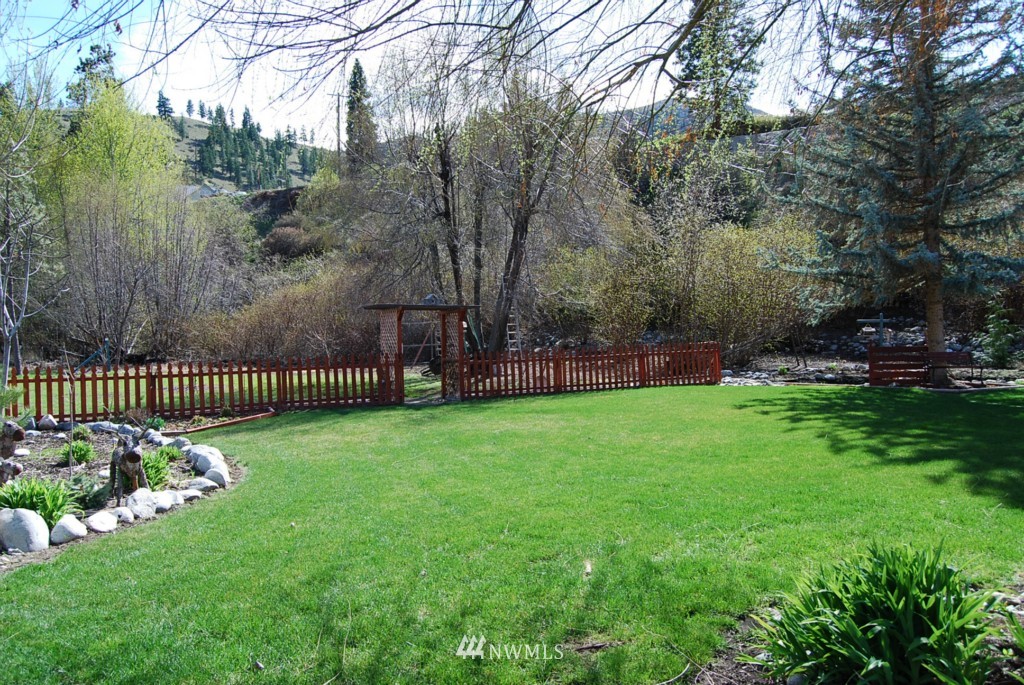 6675 Roaring Creek Road Entiat, WA 98822 - Photo 7 of 24 Gallery Image 7