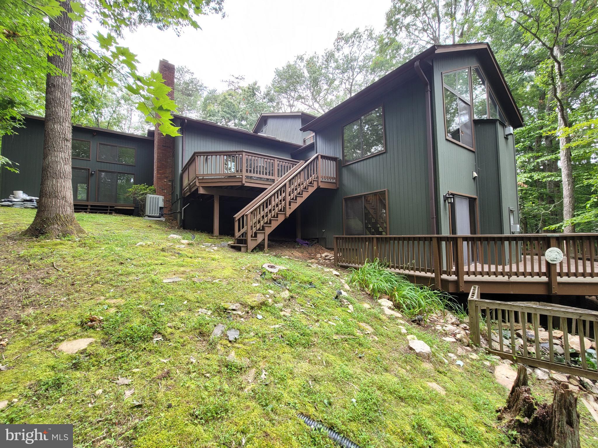 7247 Clifton Road Clifton, VA 20124 - Photo 2 of 38 Back View of Property