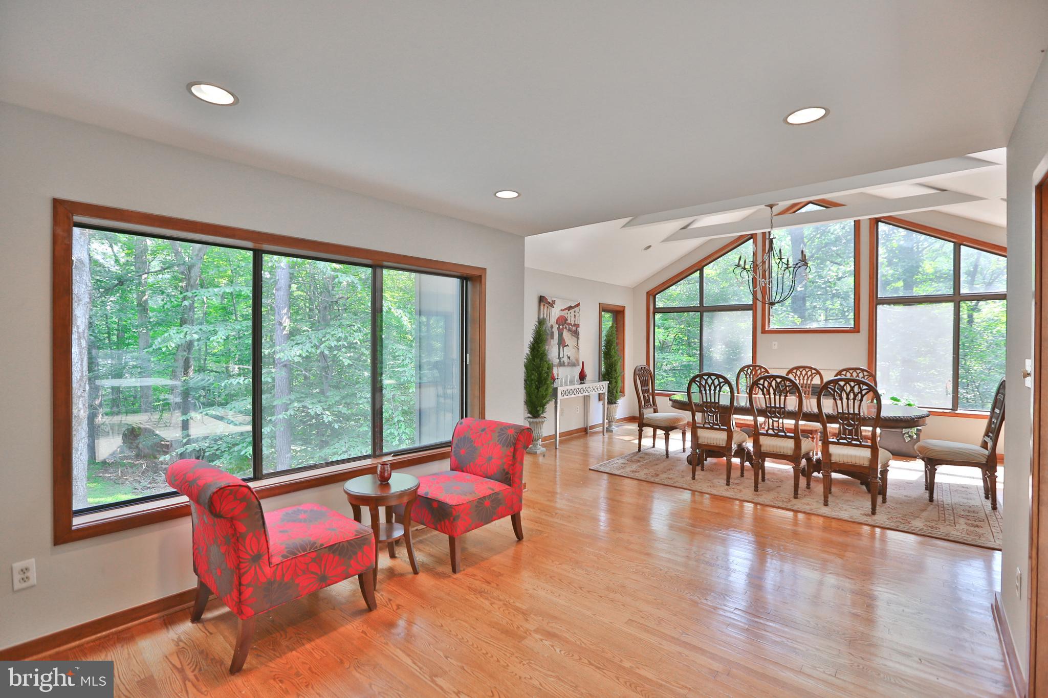 7247 Clifton Road Clifton, VA 20124 - Photo 14 of 38 Family Room w/Dining Room