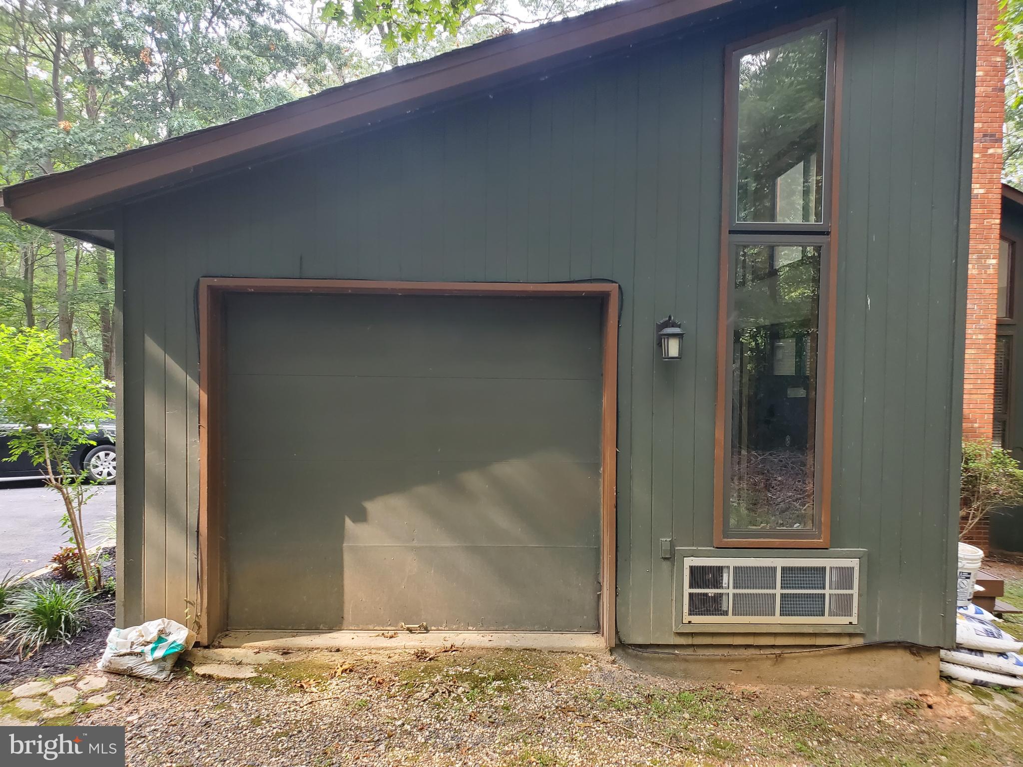 7247 Clifton Road Clifton, VA 20124 - Photo 38 of 38 3rd Garage