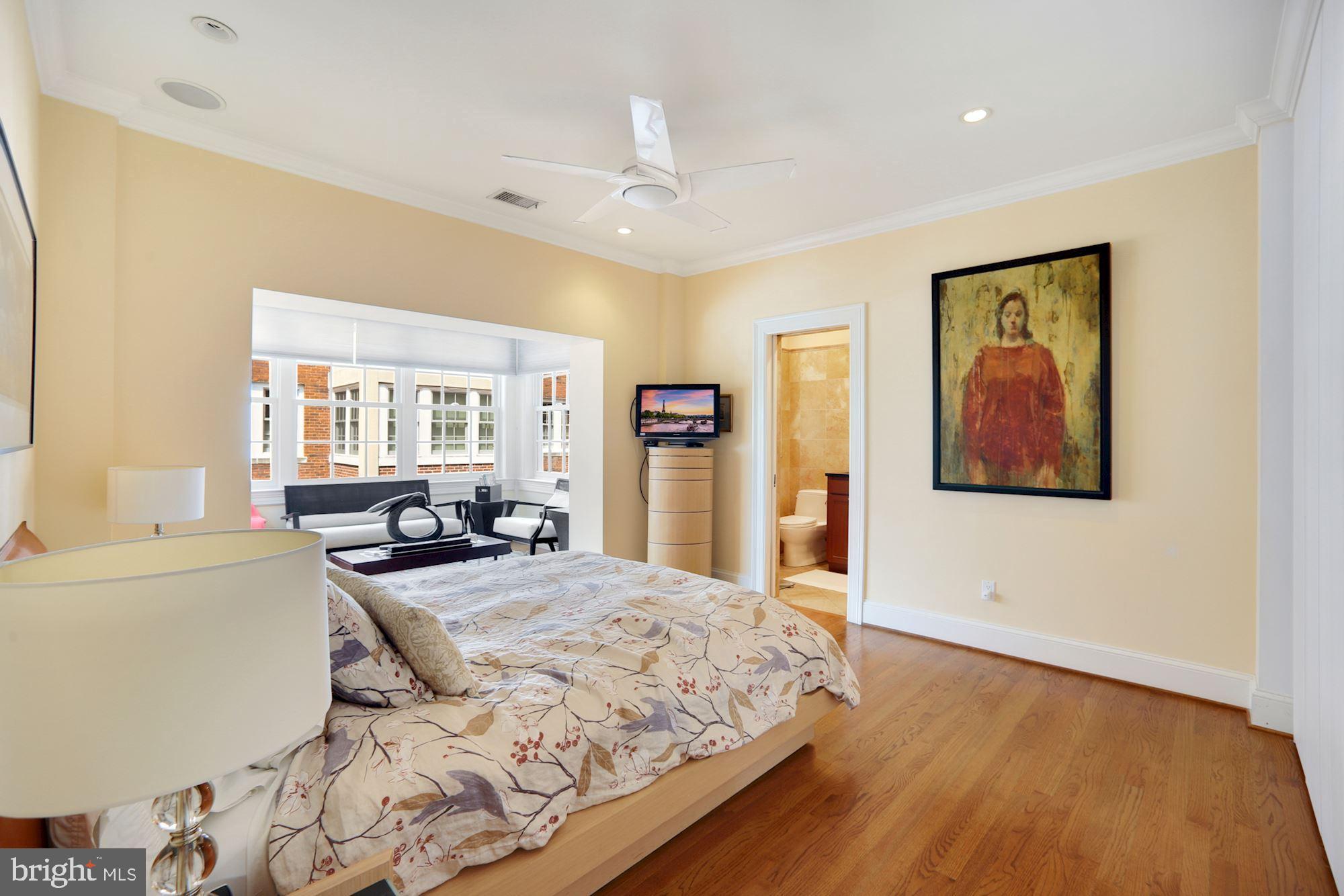 2540 Massachusetts Avenue Northwest, Unit 505 Washington, DC 20008 - Photo 18 of 32 Gracious Owner's Suite