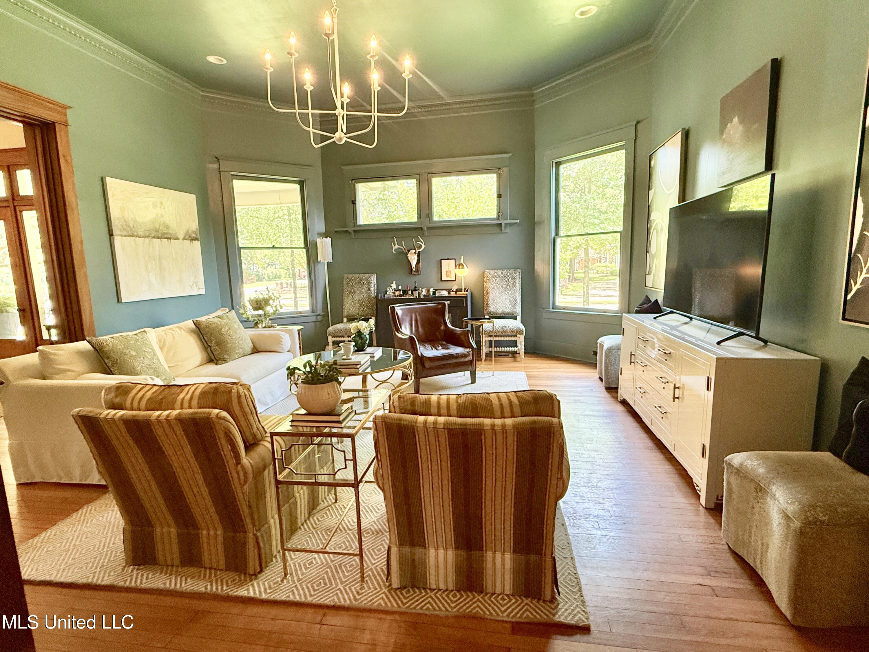 101 East East President Greenwood, MS 38930 - Photo 13 of 30 fullsizeoutput_9b2d