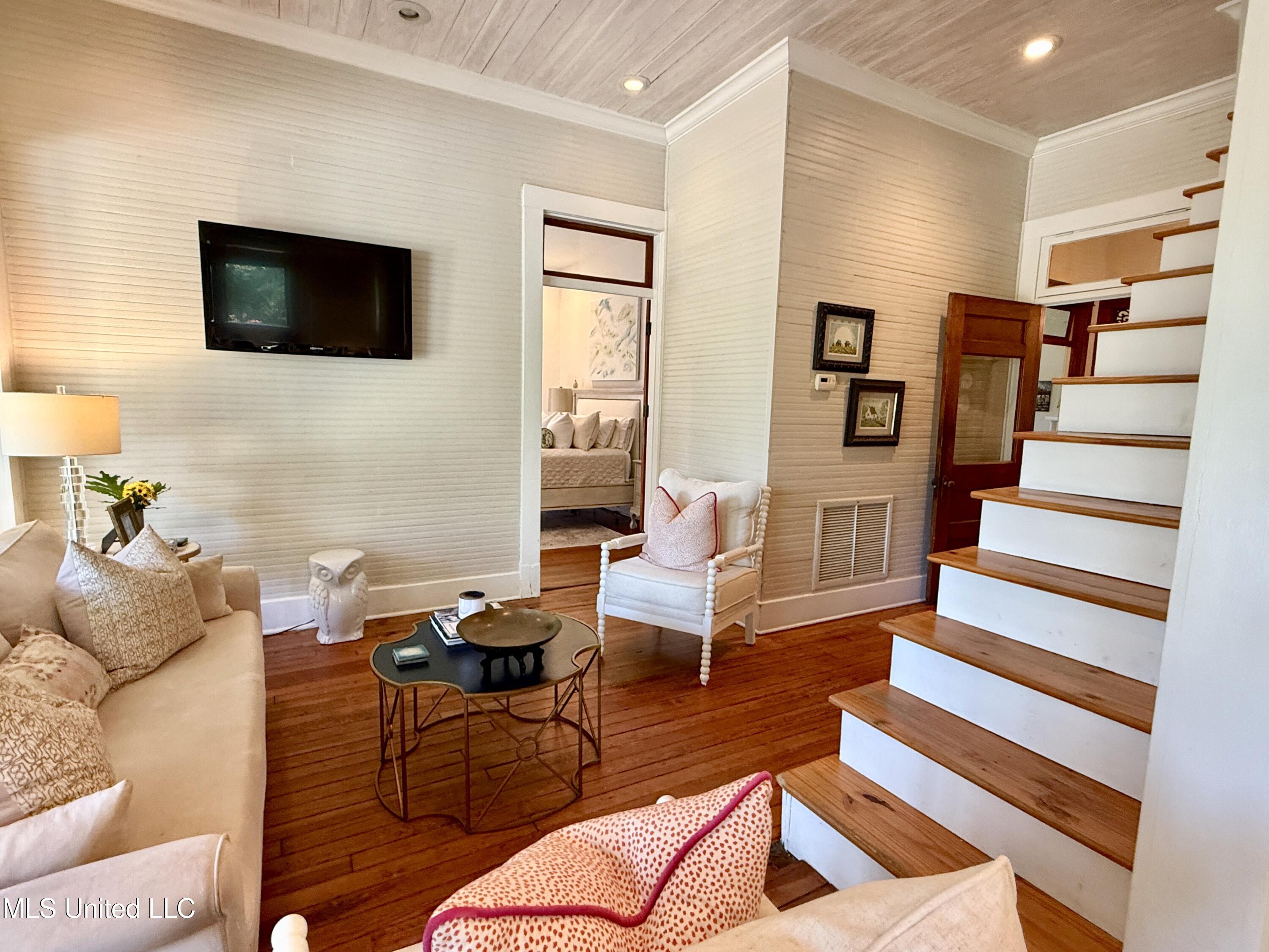 101 East East President Greenwood, MS 38930 - Photo 20 of 30 fullsizeoutput_9b1a