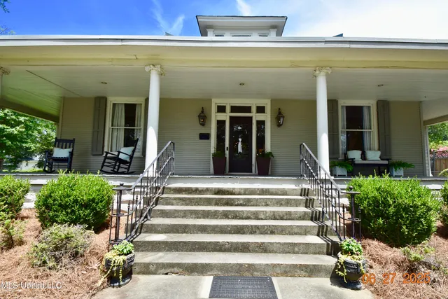 $595,000 | 101 East East President, Greenwood, MS 38930