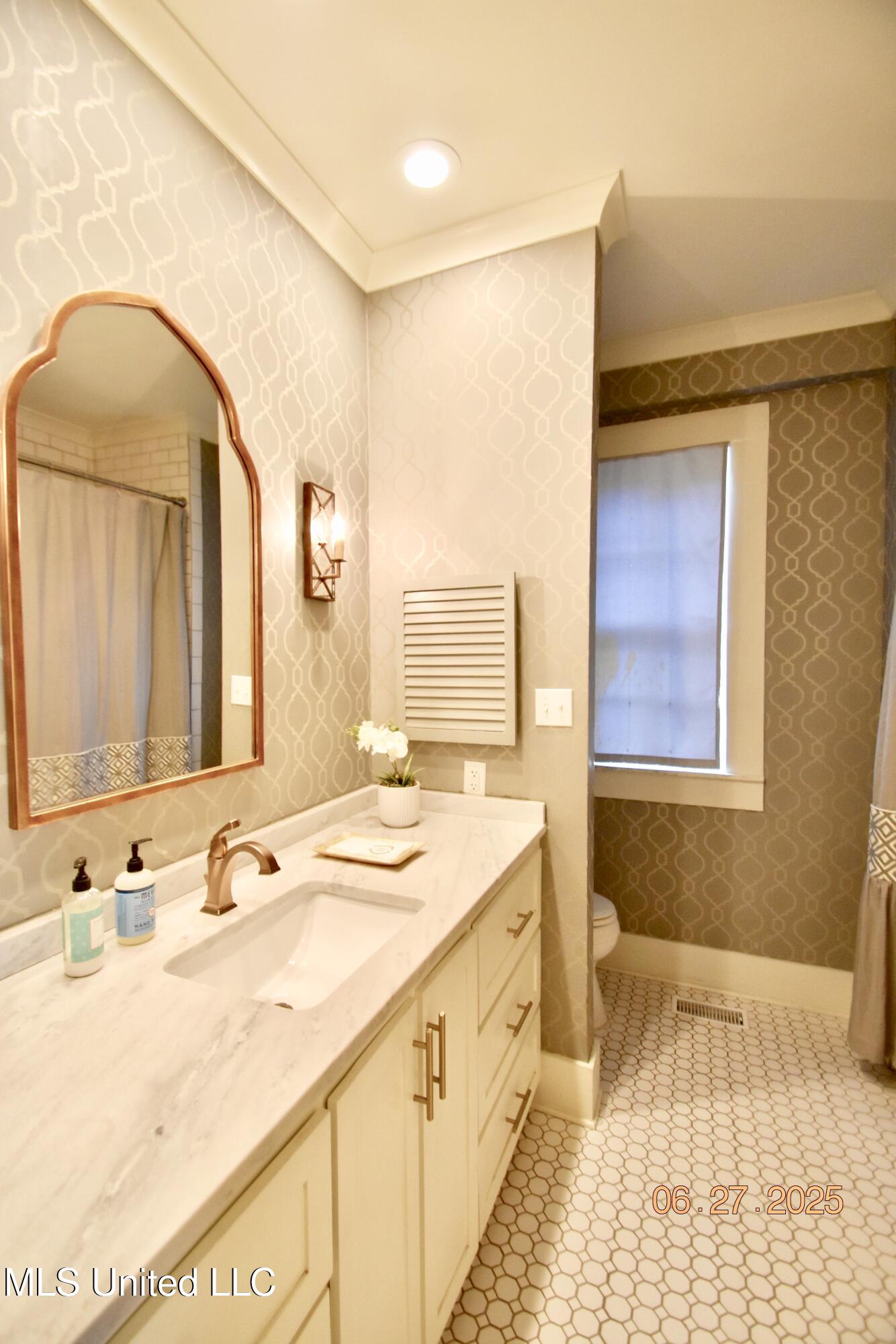 101 East East President Greenwood, MS 38930 - Photo 26 of 30 fullsizeoutput_9b11