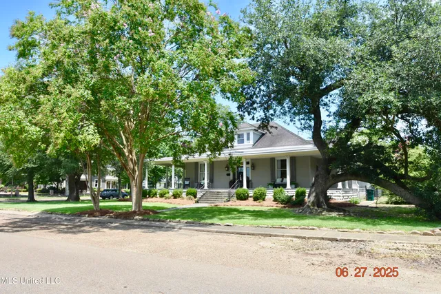 $595,000 | 101 East East President, Greenwood, MS 38930