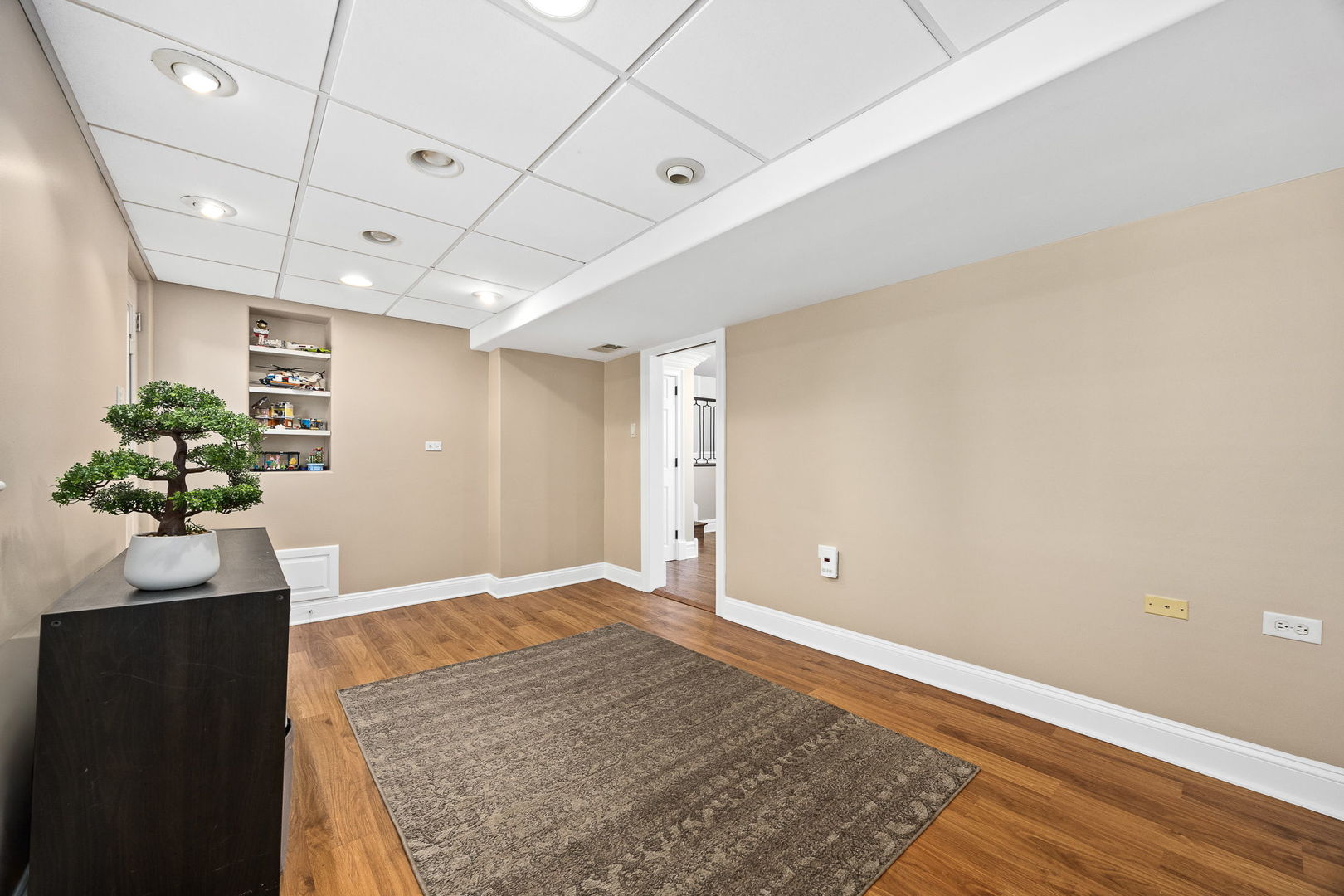 7917 West 81st Street Bridgeview, IL 60455 - Photo 19 of 32